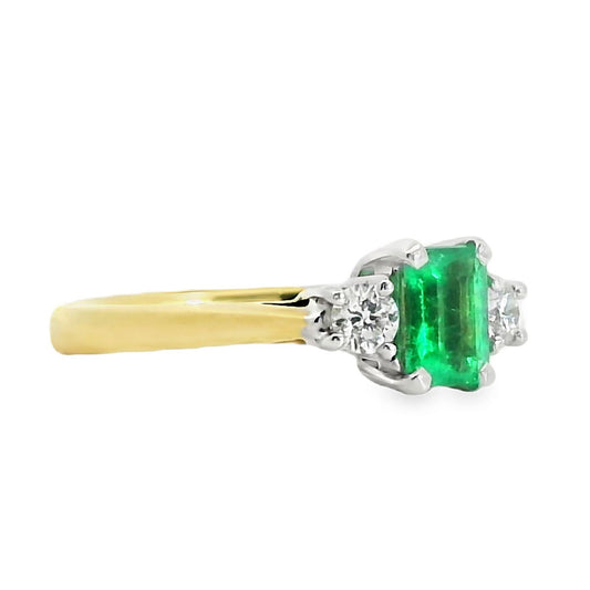 18ct Yellow Gold Emerald & Diamond Trilogy Ring