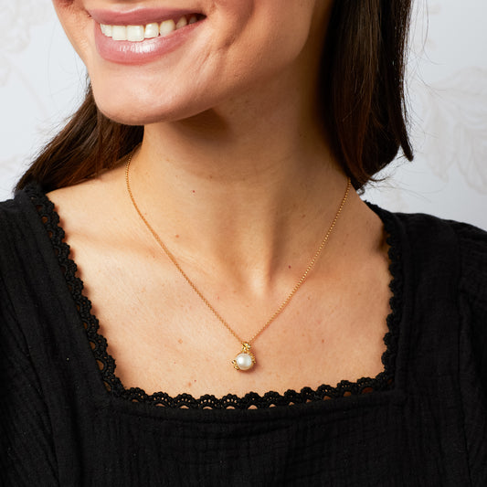 Laura Ashley Gold Plated Ickleford Tulips Freshwater Pearl Necklace N4673W