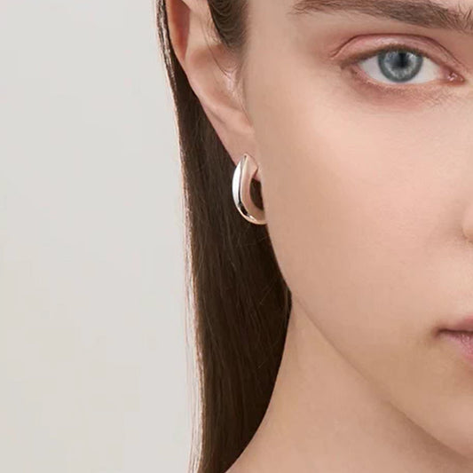 Shaun Leane Silver Talon Cat Claw Medium Hoop Earrings Sa015.Ssnaeos